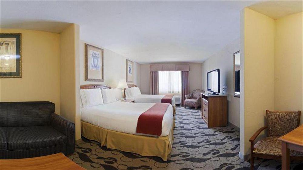 Holiday Inn Express Hotel & Suites Elgin By Ihg Εξωτερικό φωτογραφία