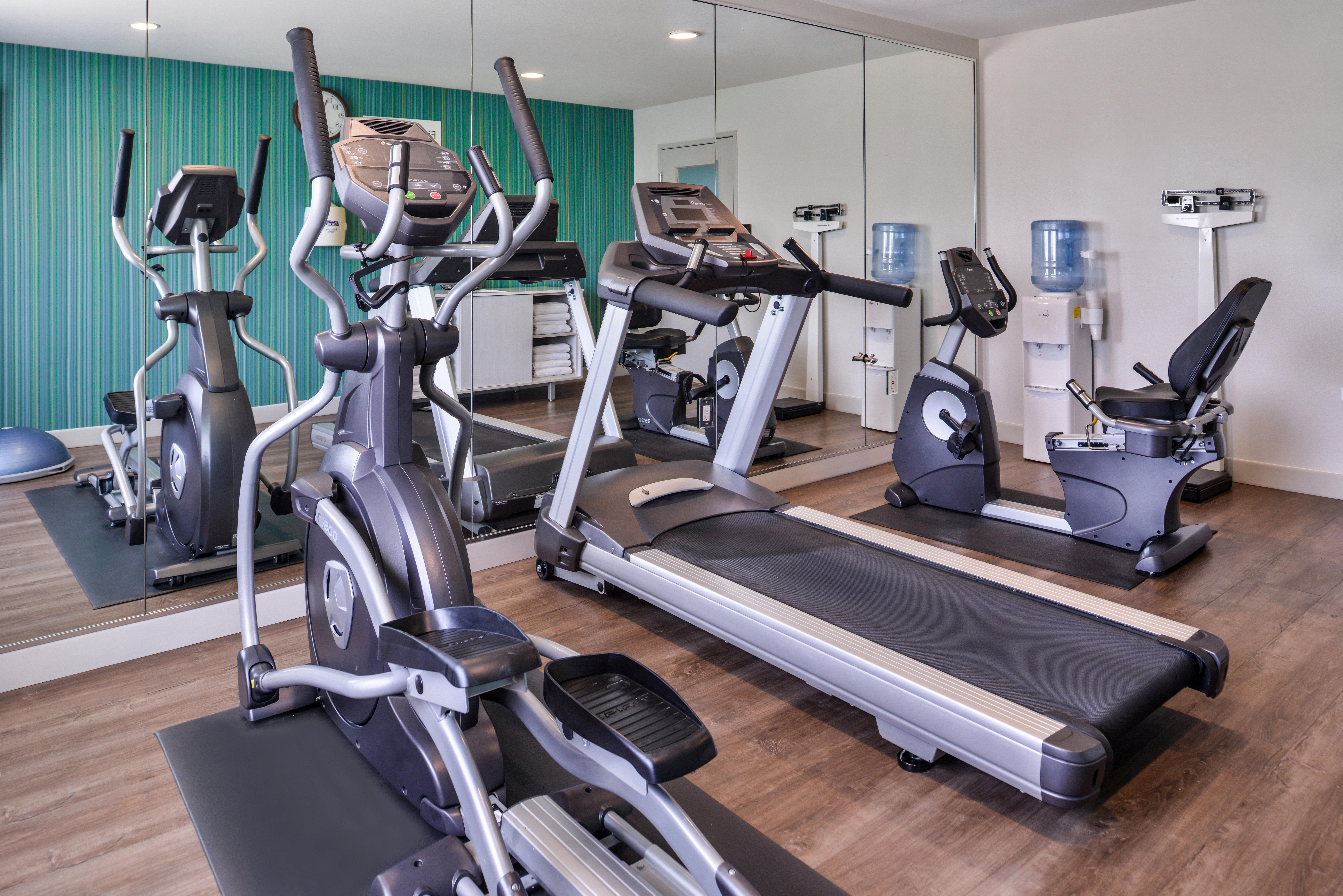 Holiday Inn Express Hotel & Suites Elgin By Ihg Εξωτερικό φωτογραφία